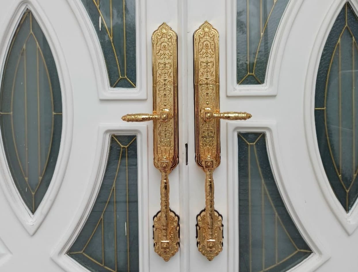 Khoá cửa biệt thự